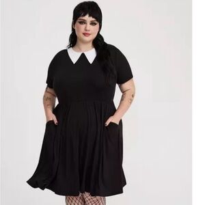NWT black with white collar skater dress goth punk Beetlejuice size 00 sold out